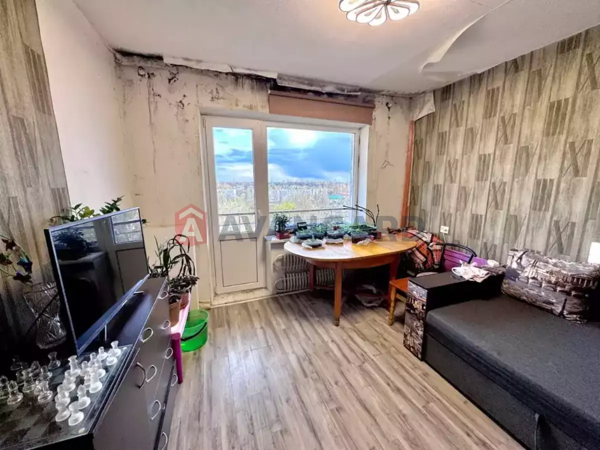 3 ��. ��������, 71/43/8 ��. �., 9/9 ������ ���� 12