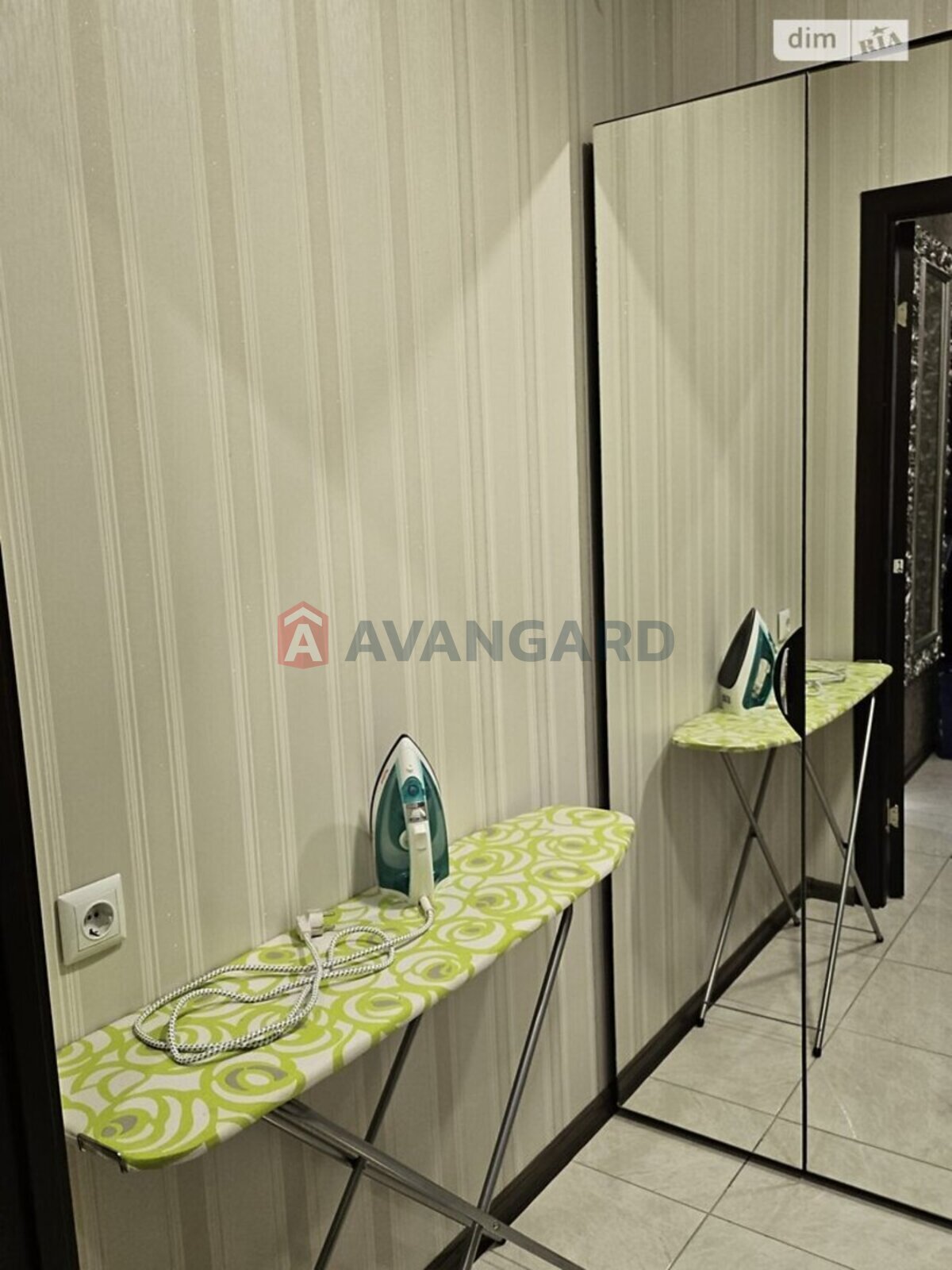 1 ����. ��������, 59/25/20 ��. �., 5/12 ���� ���� 13