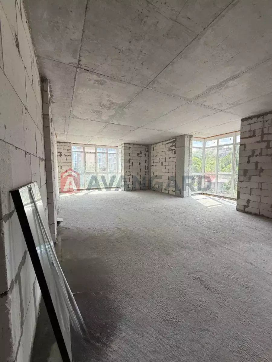 1 ��. ��������, 60/-/- ��. �., 3/5 ������ ���� 4