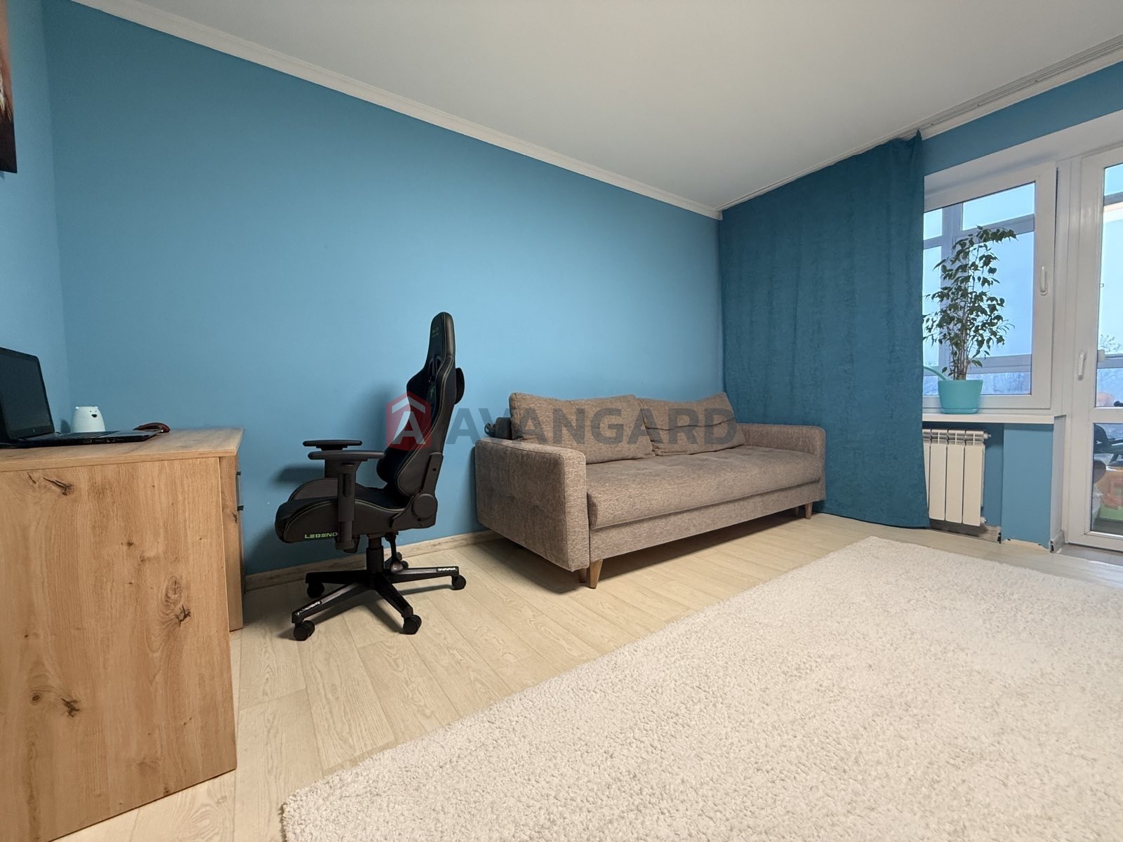 2 ��. ��������, 55/40/8 ��. �., 9/10 ������ ���� 15