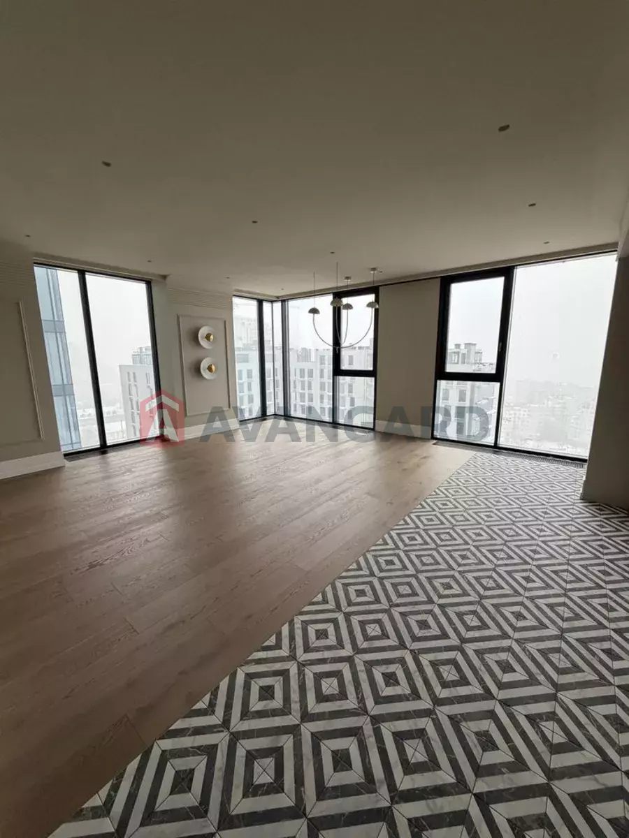 3 ����. ��������, 95/-/41 ��. �., 11/18 ���� ���� 1