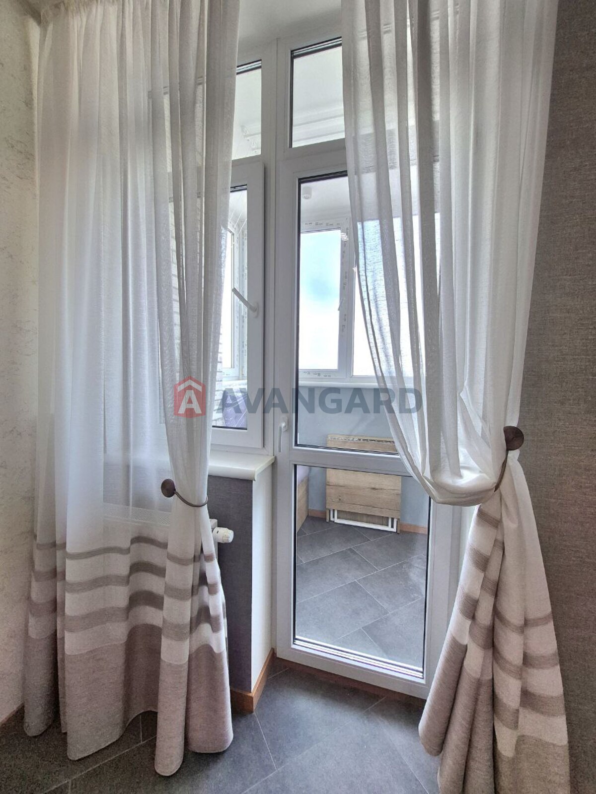 1 ��. ��������, 51,6/17,8/14,3 ��. �., 11/25 ������ ���� 11