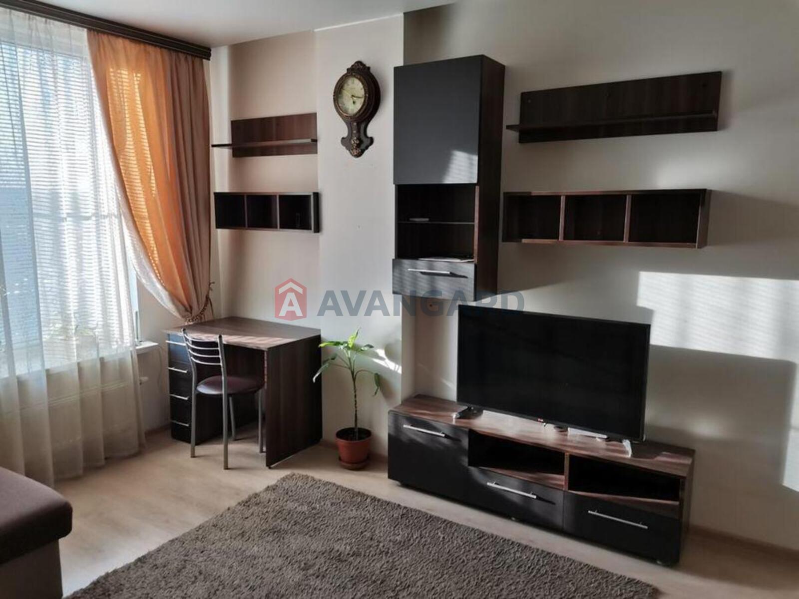 1 ����. ��������, 35/-/9 ��. �., 10/25 ���� ���� 3