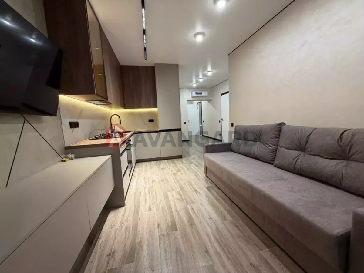 2 ��. ��������, 73/40/15 ��. �., 6/10 ������ ���� 1