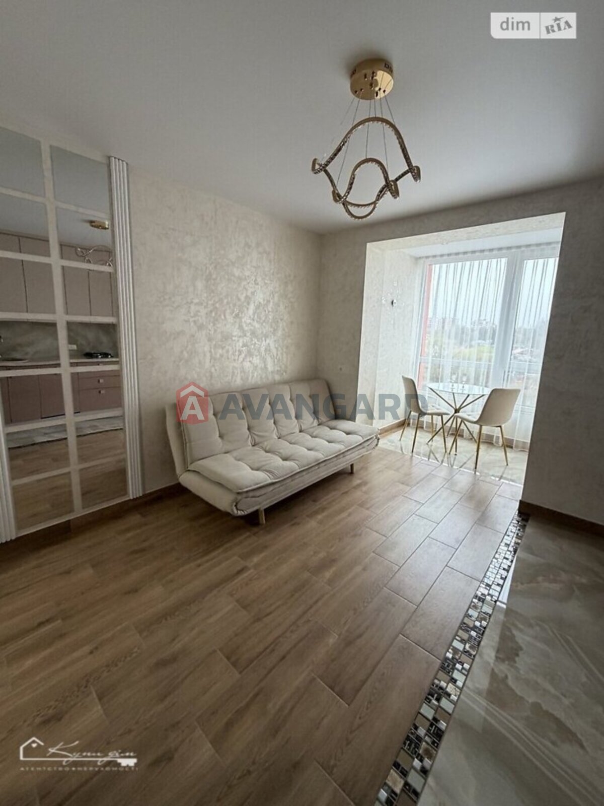 1 ��. ��������, 46/20/15 ��. �., 5/10 ������ ���� 2