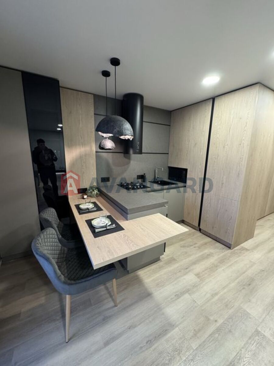 1 ��. ��������, 44/-/12 ��. �., 9/9 ������ ���� 2