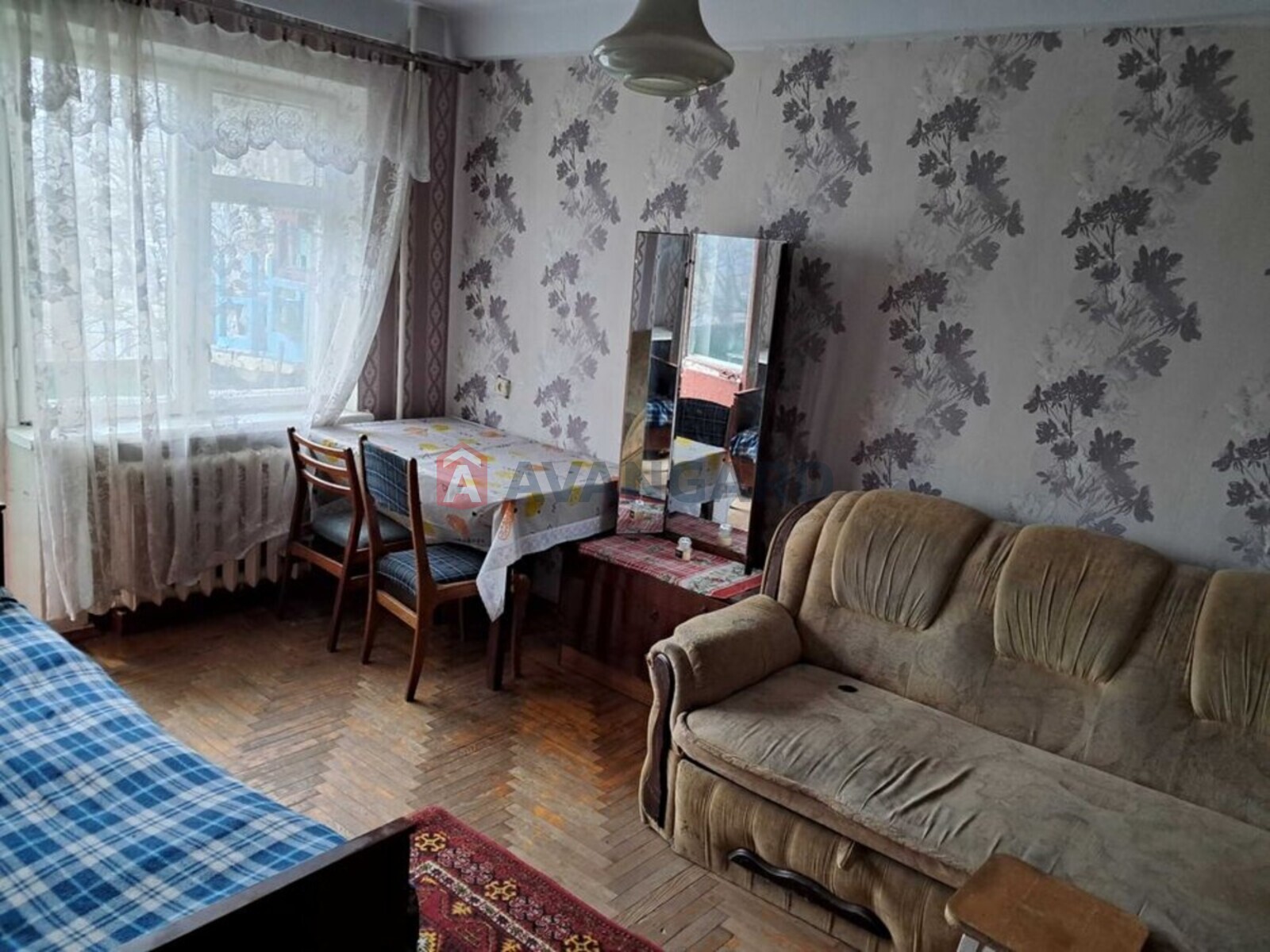 1 ����. ��������, 28/-/7 ��. �., 4/5 ���� ���� 2