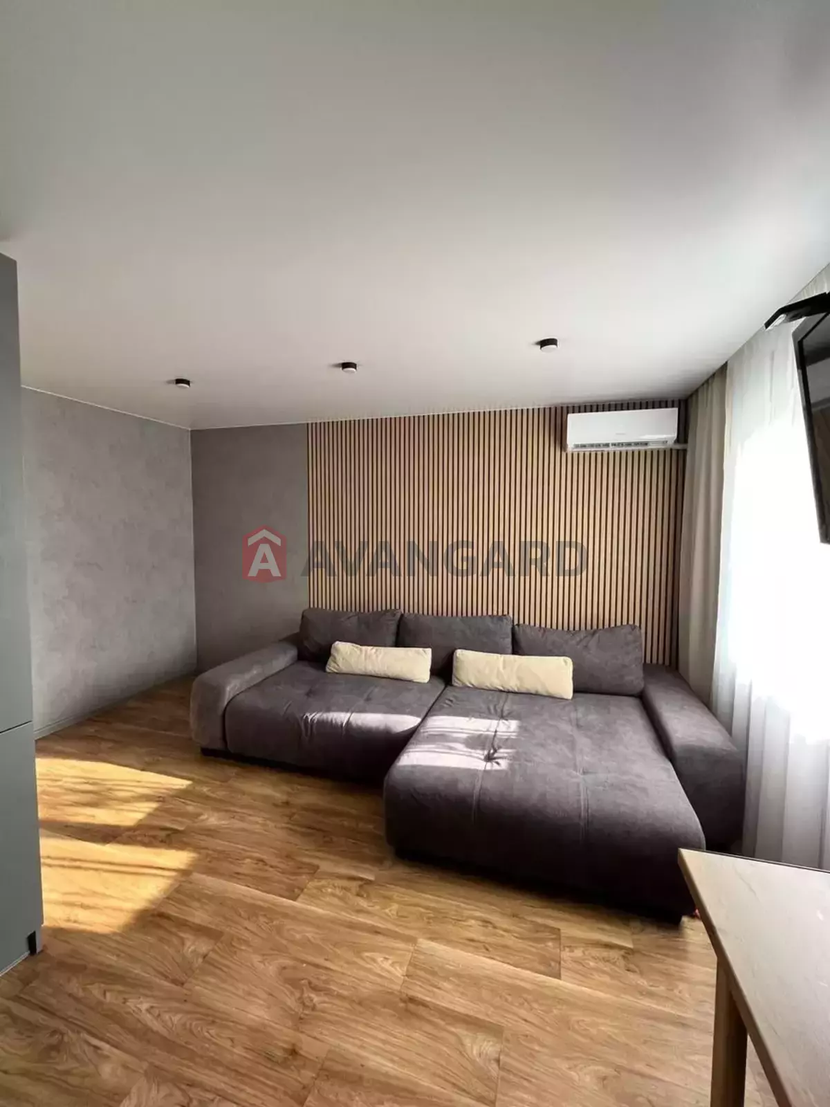 3 ��. ��������, 70/33/20 ��. �., 11/14 ������ ���� 4