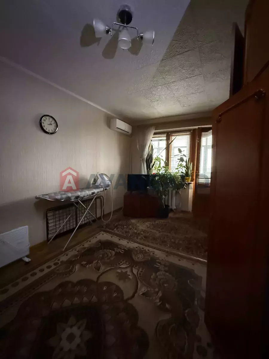 1 ��. ��������, 35/18/7 ��. �., 5/5 ������ ���� 8