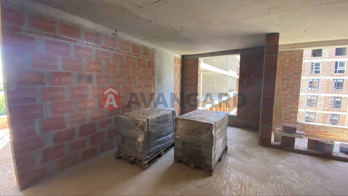 2 ��. ��������, 81/-/27 ��. �., 4/11 ������ ���� 5