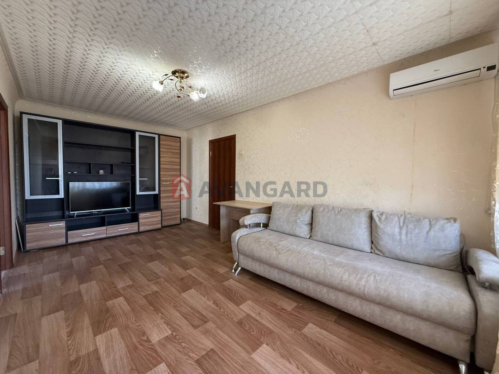 2 ��. ��������, 45,5/28/6 ��. �., 4/5 ������ ���� 7