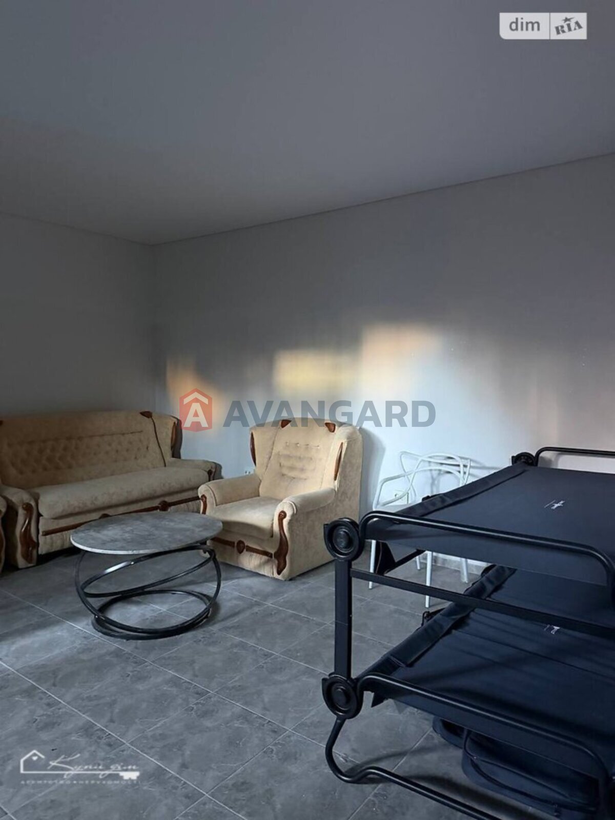 1 ��. ��������, 39/-/- ��. �., 1/10 ������ ���� 4