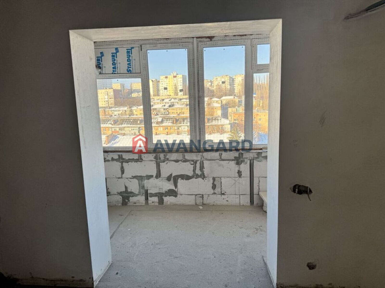 3 ��. ��������, 124/-/30 ��. �., 10/13 ������ ���� 5