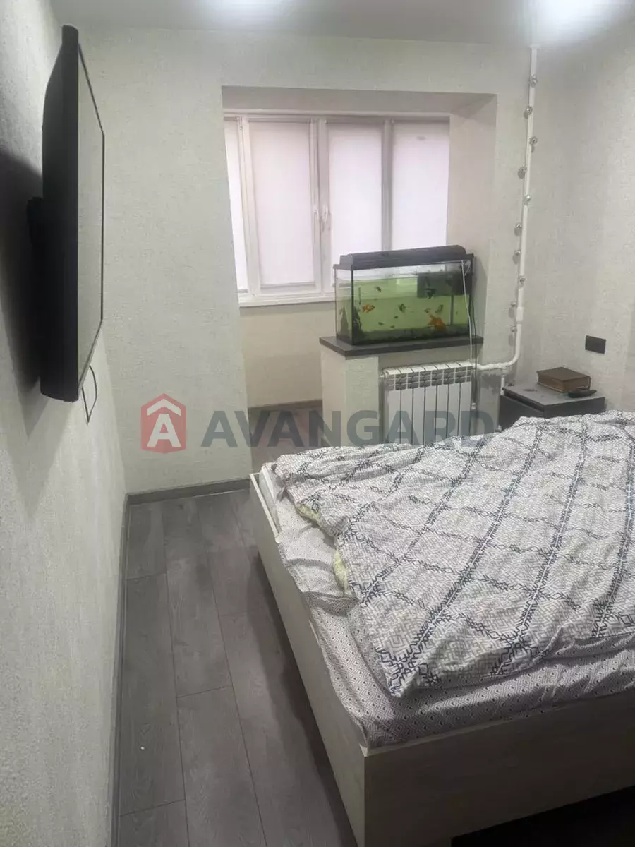 2 . , 52/-/8 . ., 3/9   9