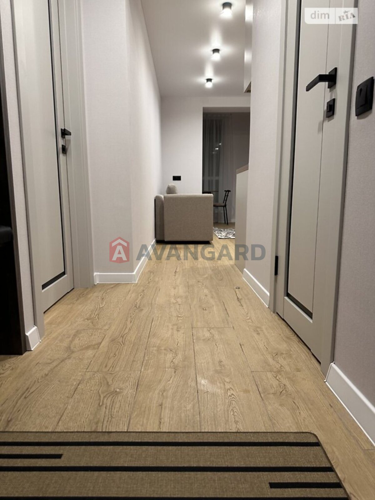 1 ��. ��������, 41/16/20 ��. �., 9/10 ������ ���� 2