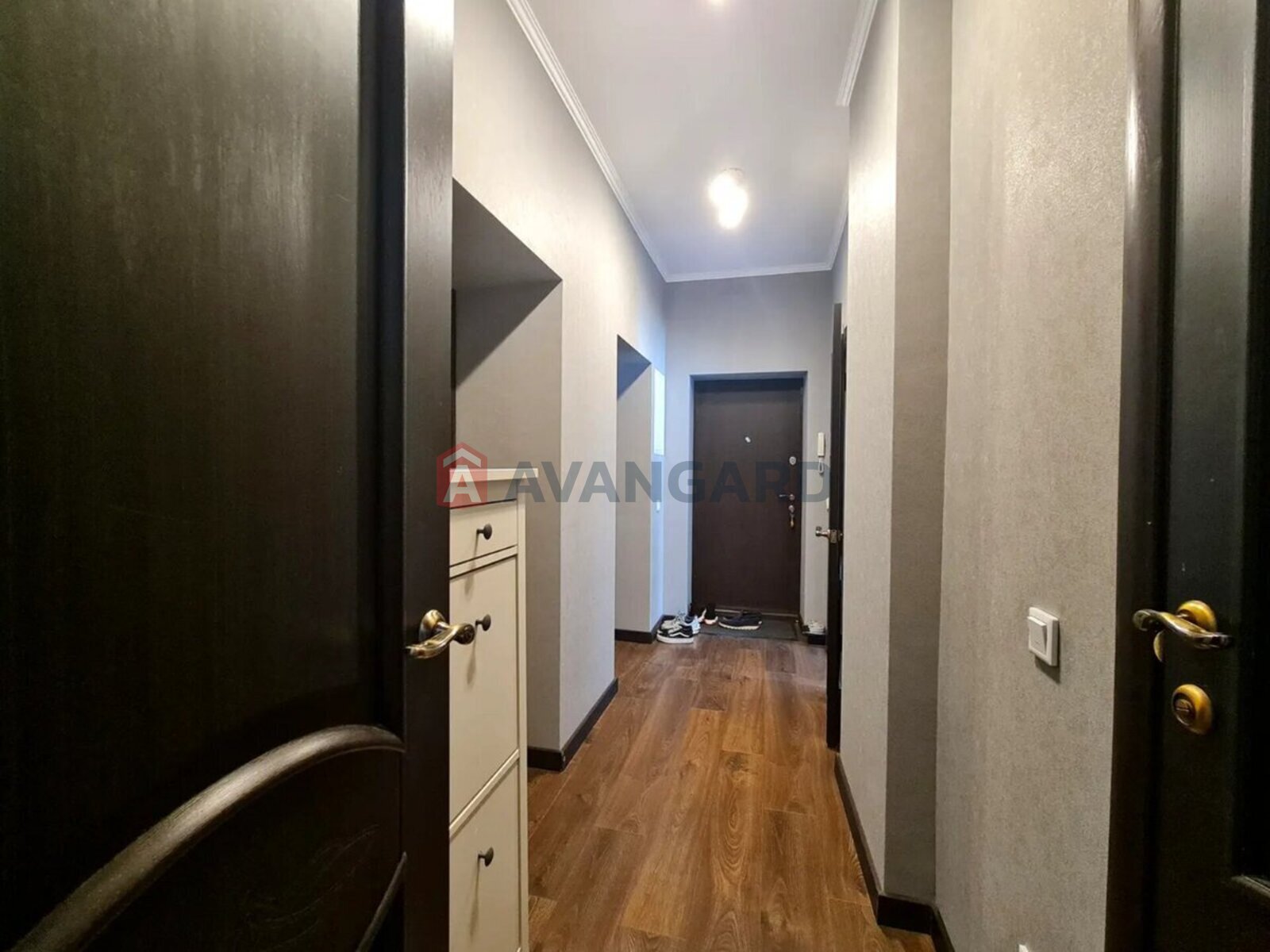 3 ��. ��������, 60/41/5 ��. �., 2/4 ������ ���� 13