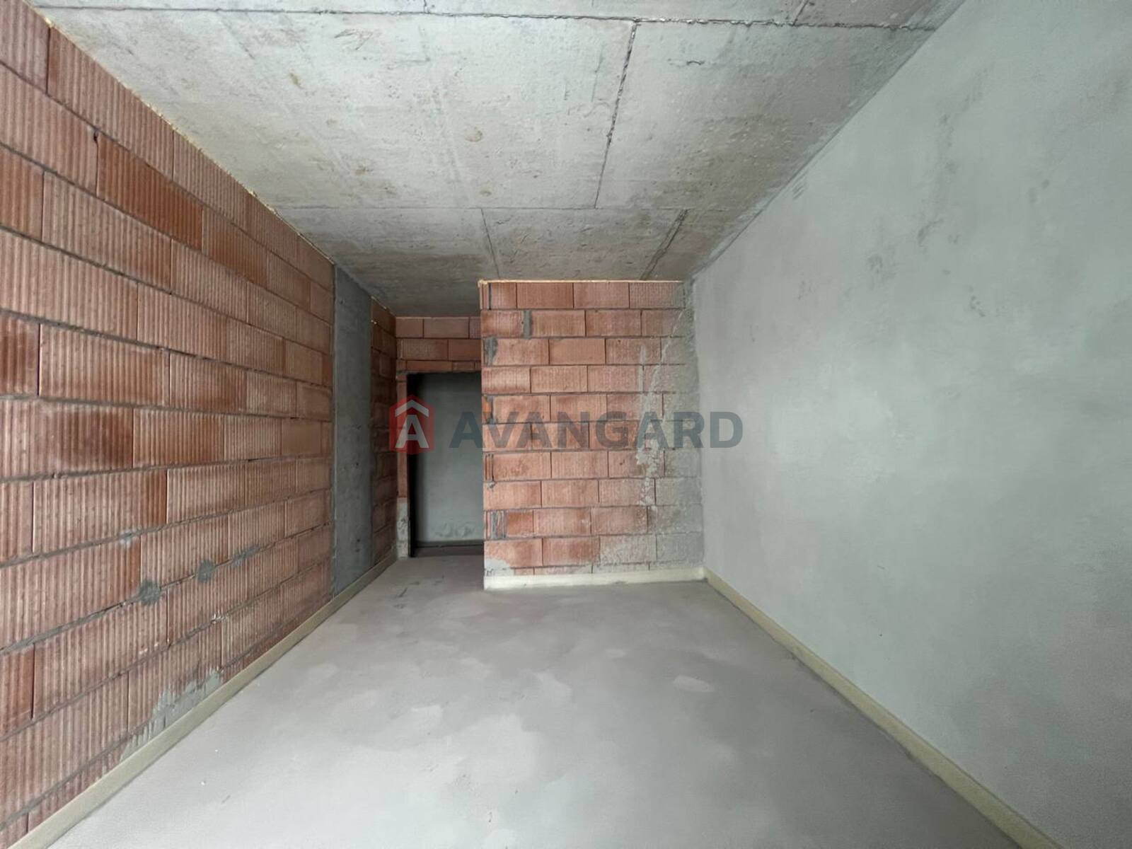 2 ����. ��������, 63.5/30/13 ��. �., 6/6 ���� ���� 8