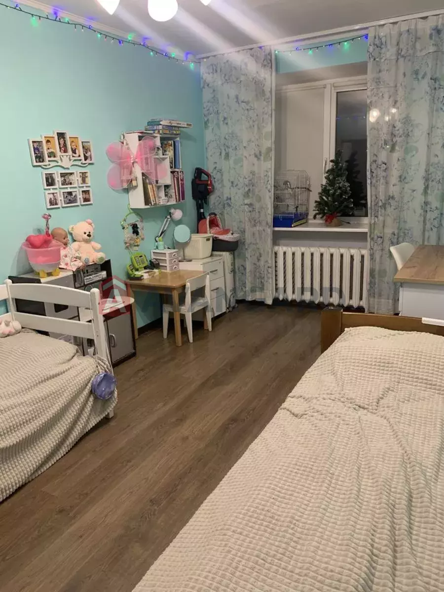 2 ��. ��������, 50/30/8 ��. �., 6/9 ������ ���� 4