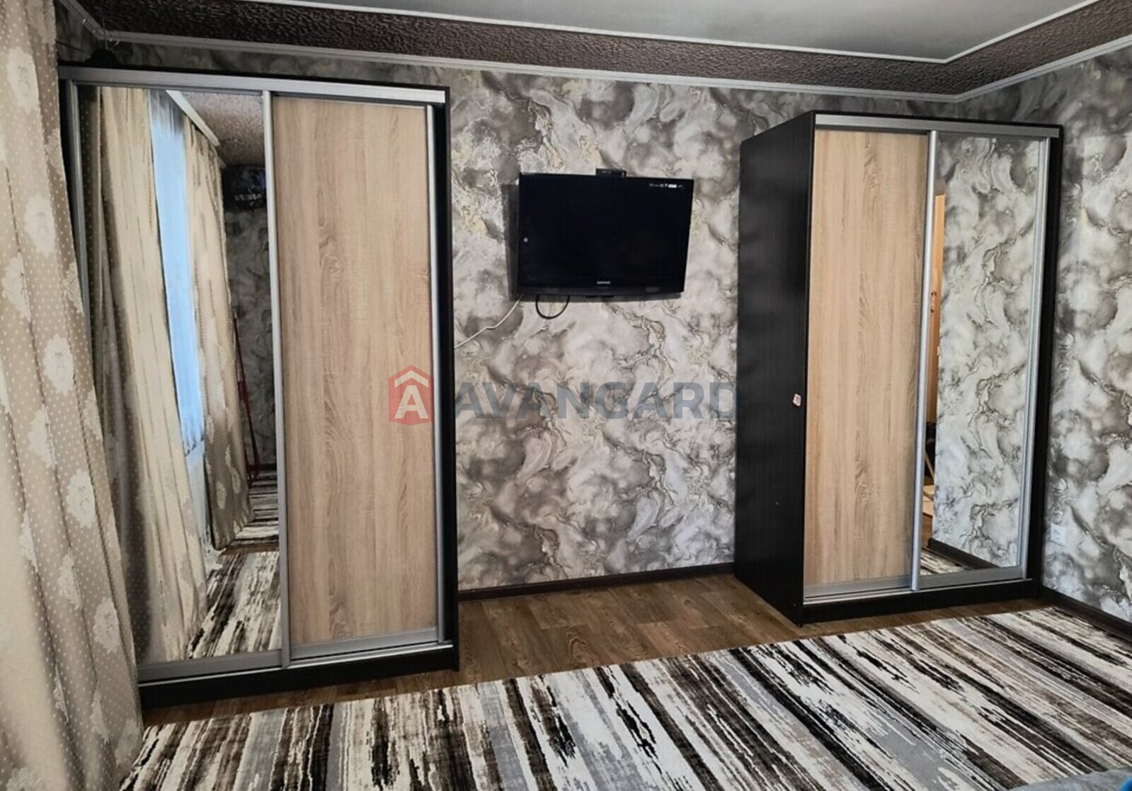 2 ��. ��������, 60/32/12 ��. �., 1/5 ������ ���� 4