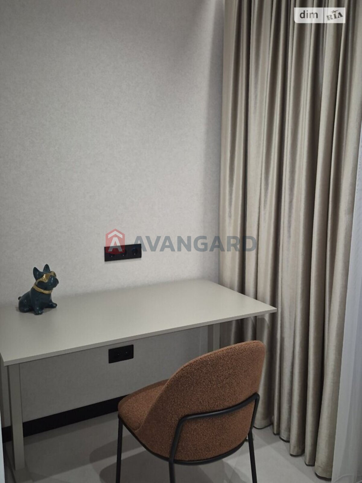 1 ����. ��������, 44/-/- ��. �., 6/6 ���� ���� 18