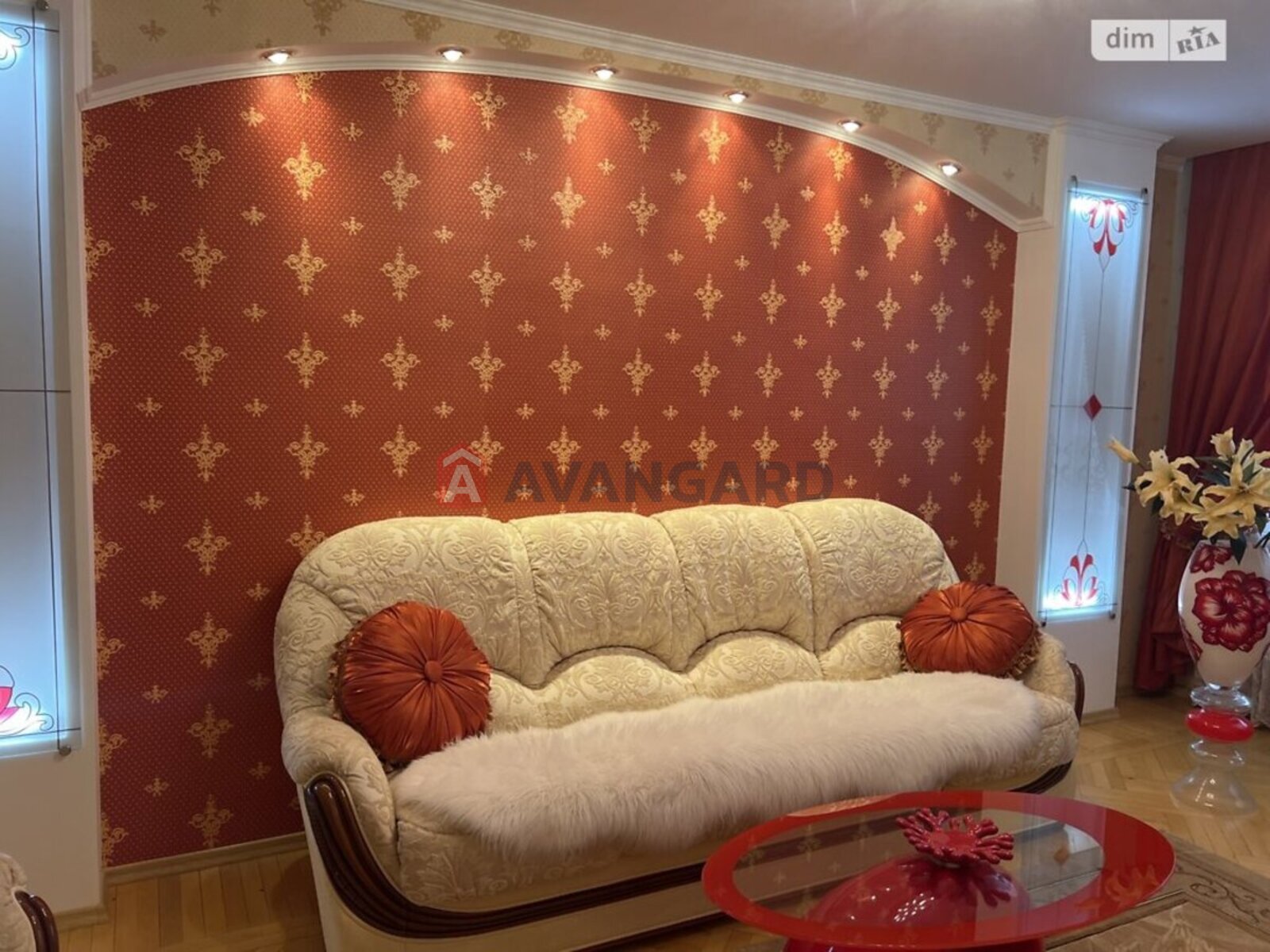 3 ��. ��������, 62/38/9 ��. �., 2/10 ������ ���� 8