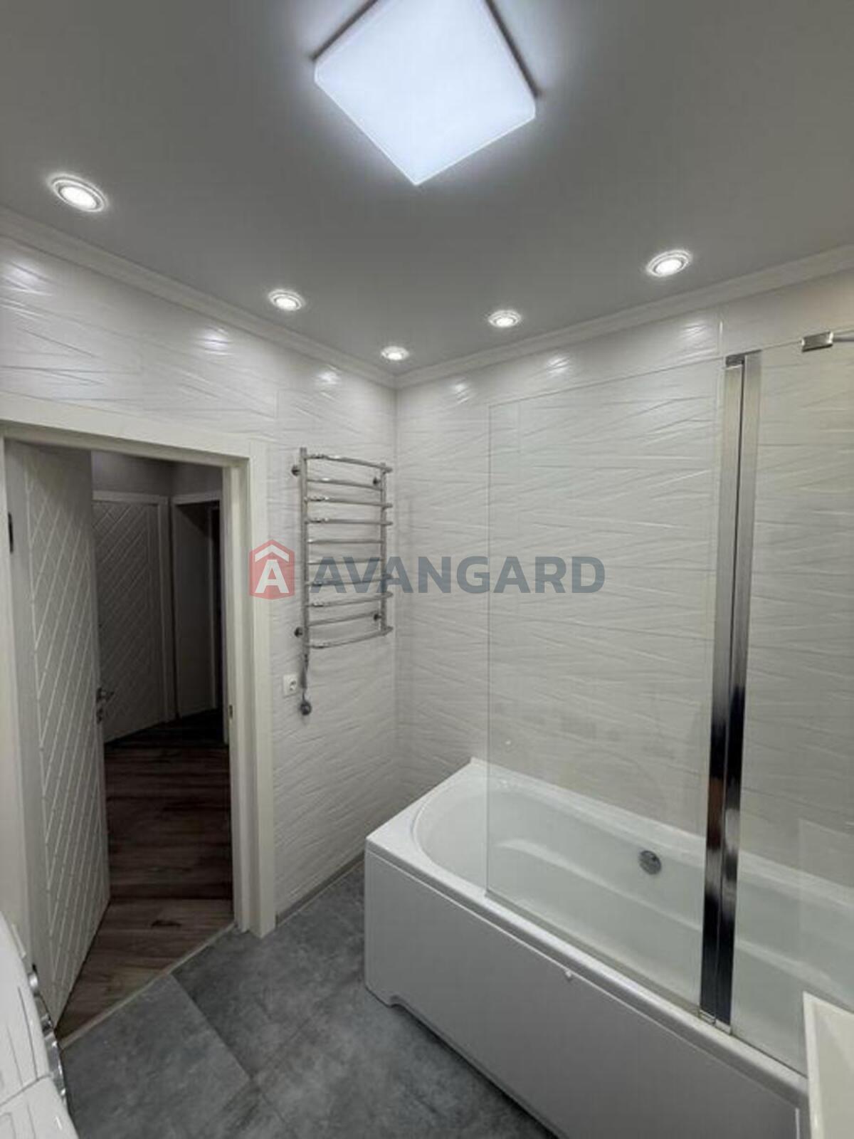 2 ��. ��������, 68/-/18 ��. �., 4/8 ������ ���� 13