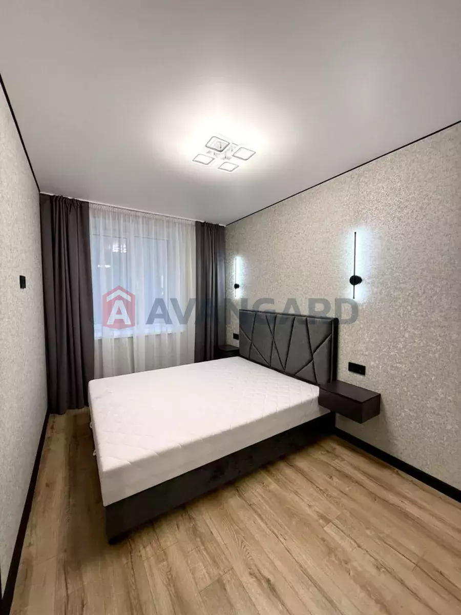 2 ��. ��������, 42/-/18 ��. �., 2/10 ������ ���� 5