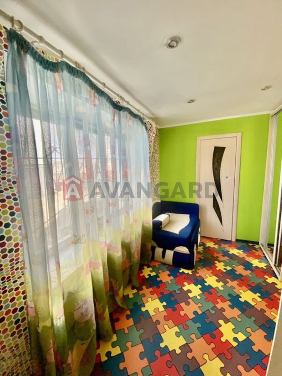 2 ��. ��������, 42/-/6 ��. �., 1/3 ������ ���� 8