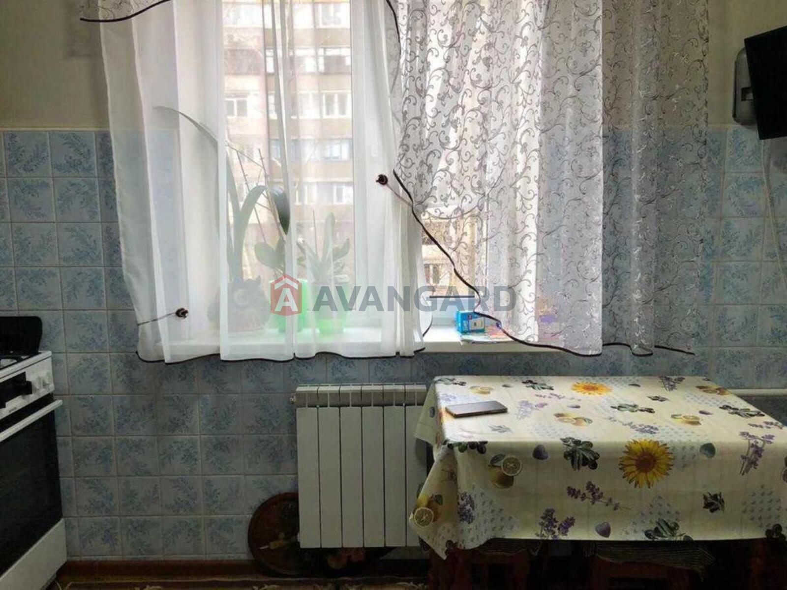 1 ��. ��������, 30/-/7 ��. �., 3/9 ������ ���� 7