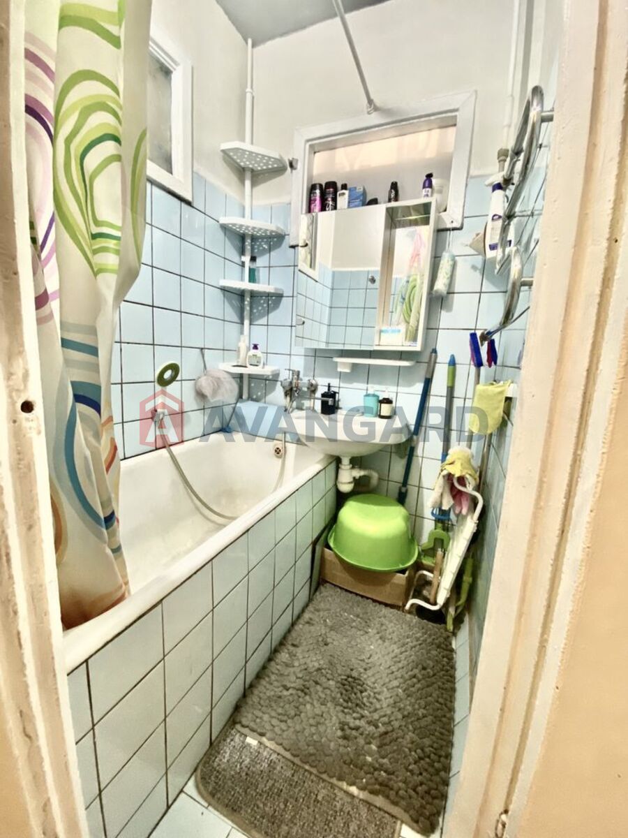 4 . , 78/50/6 . ., 9/9   8