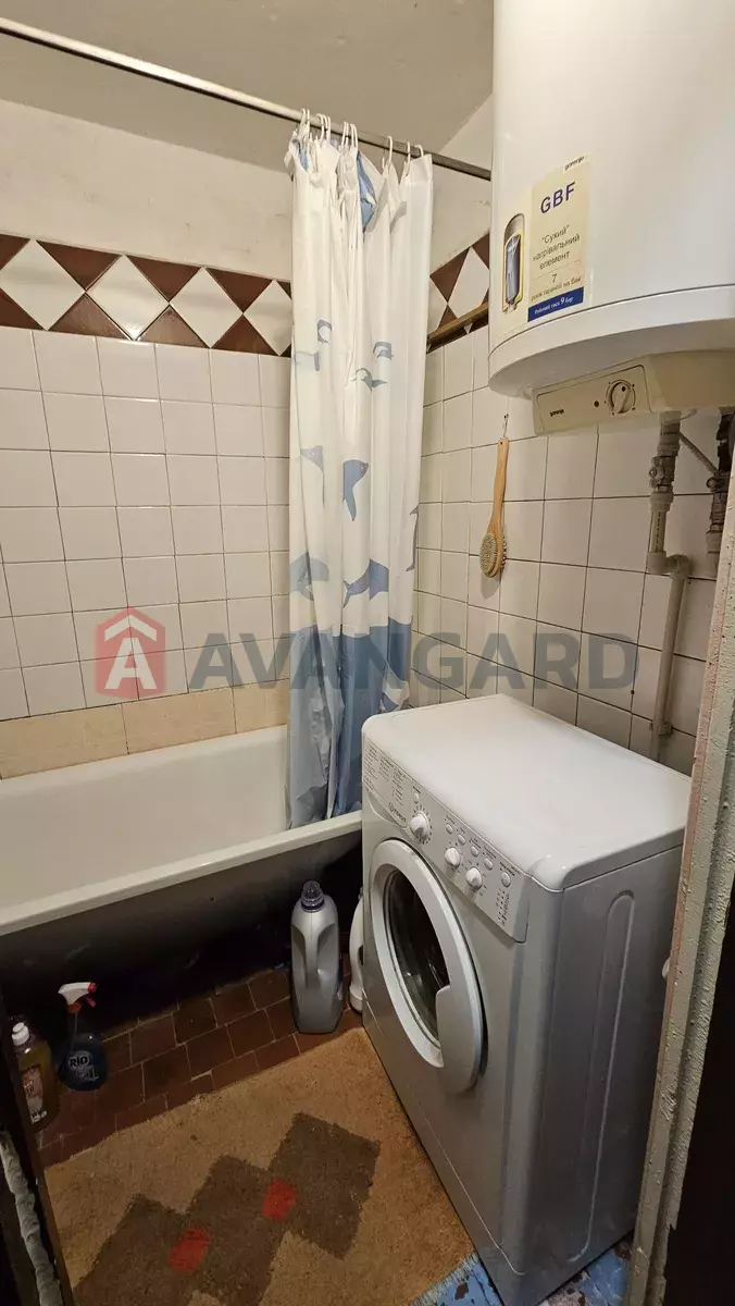 1 ��. ��������, 37/-/8 ��. �., 3/5 ������ ���� 8