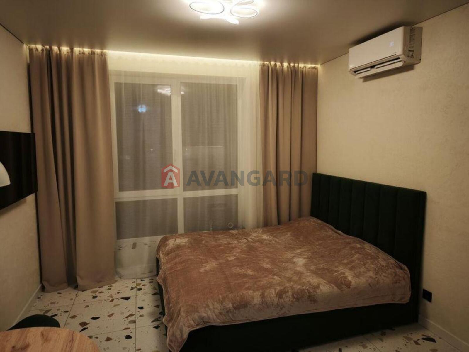 1 ��. ��������, 23/-/23 ��. �., 3/4 ������ ���� 4