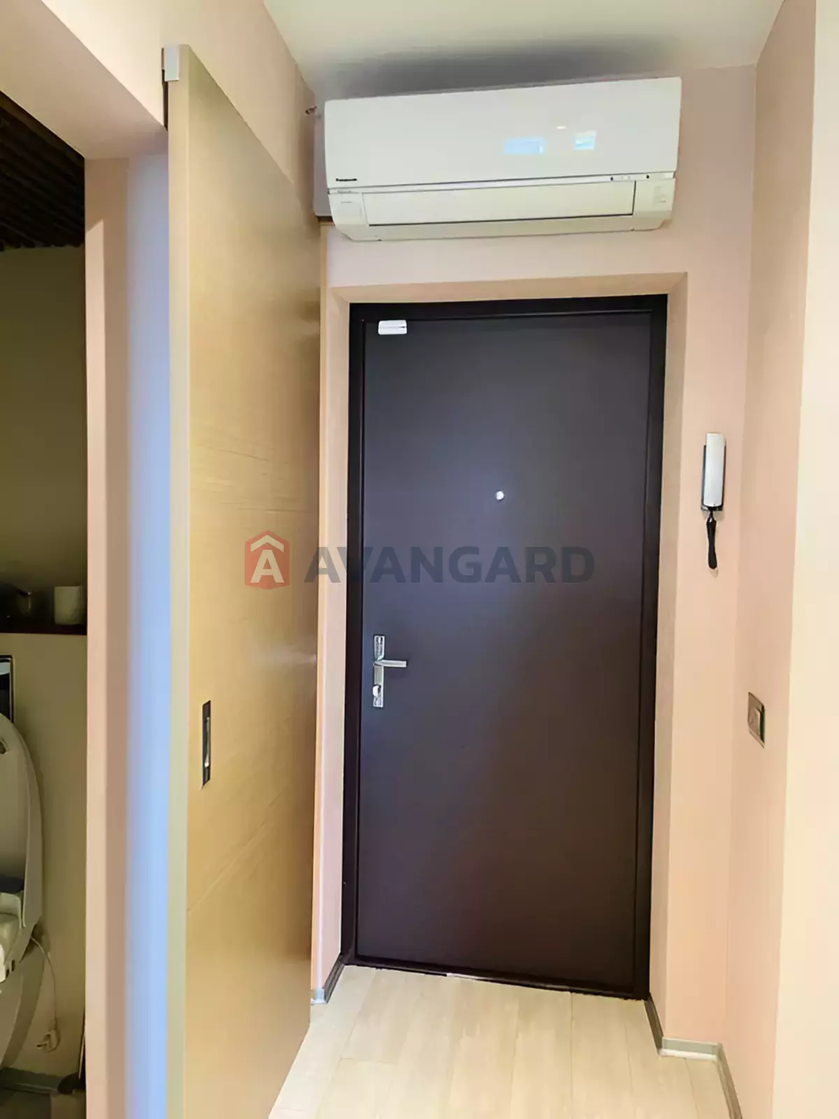 1 ��. ��������, 43/-/20 ��. �., 8/23 ������ ���� 10