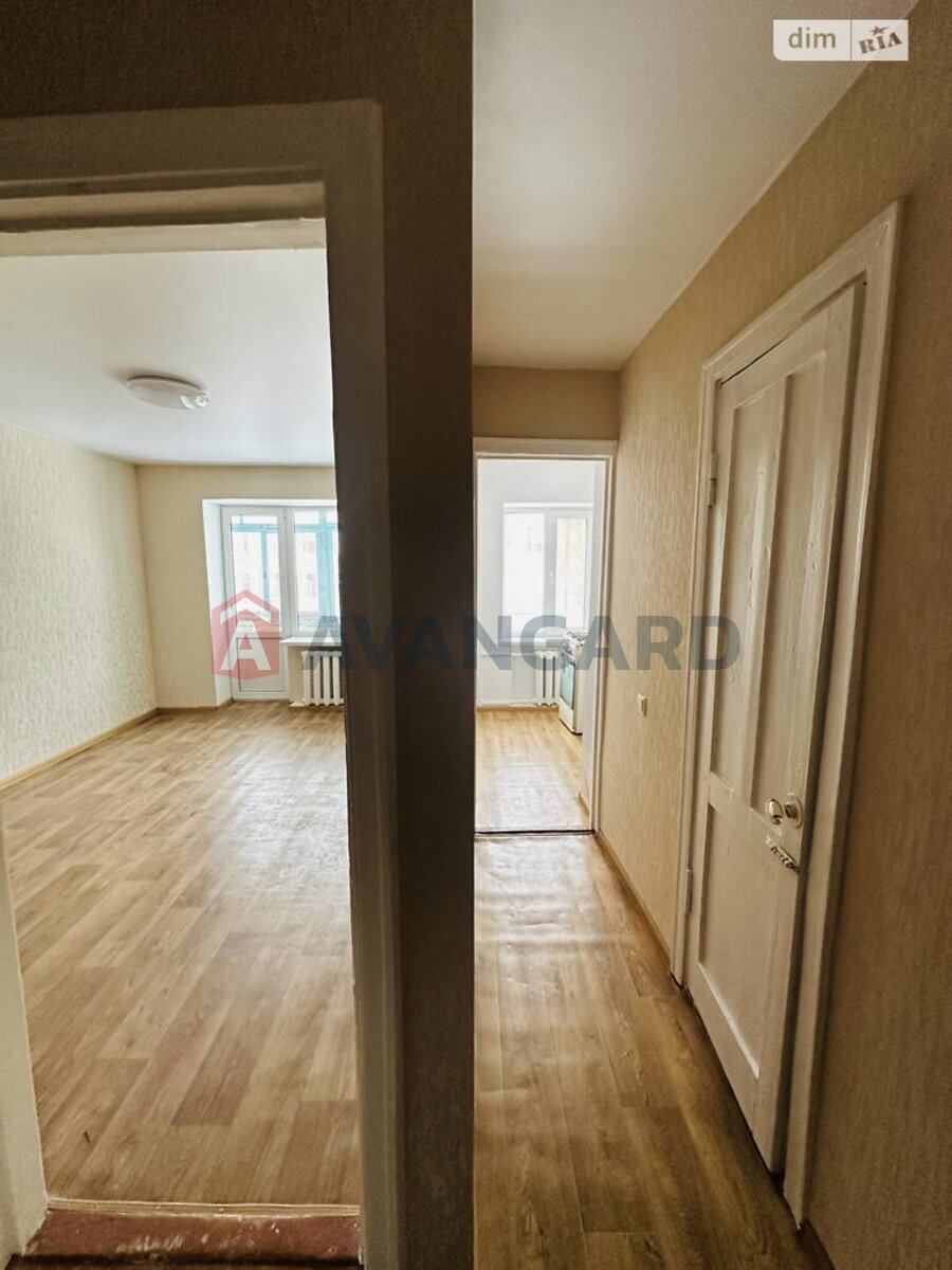 1 ��. ��������, 27/16/5 ��. �., 3/4 ������ ���� 3