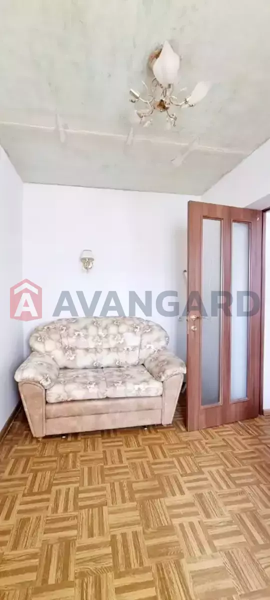 3 . , 52/37/6 . ., 2/9   8