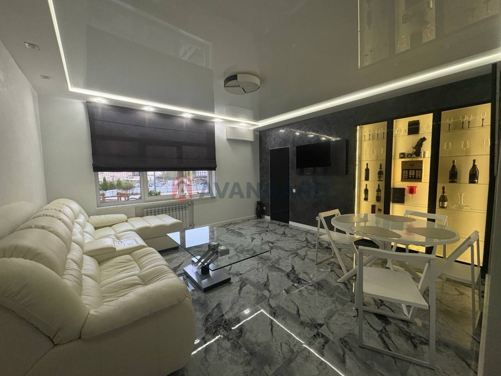 3 . , 80/-/7 . ., 2/9   1