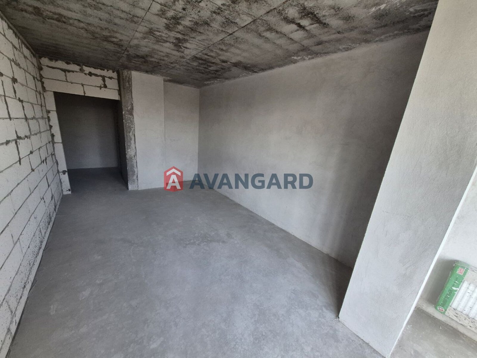 3 ��. ��������, 96,52/ 50,82/11,24 ��. �., 6/9 ������ ���� 3