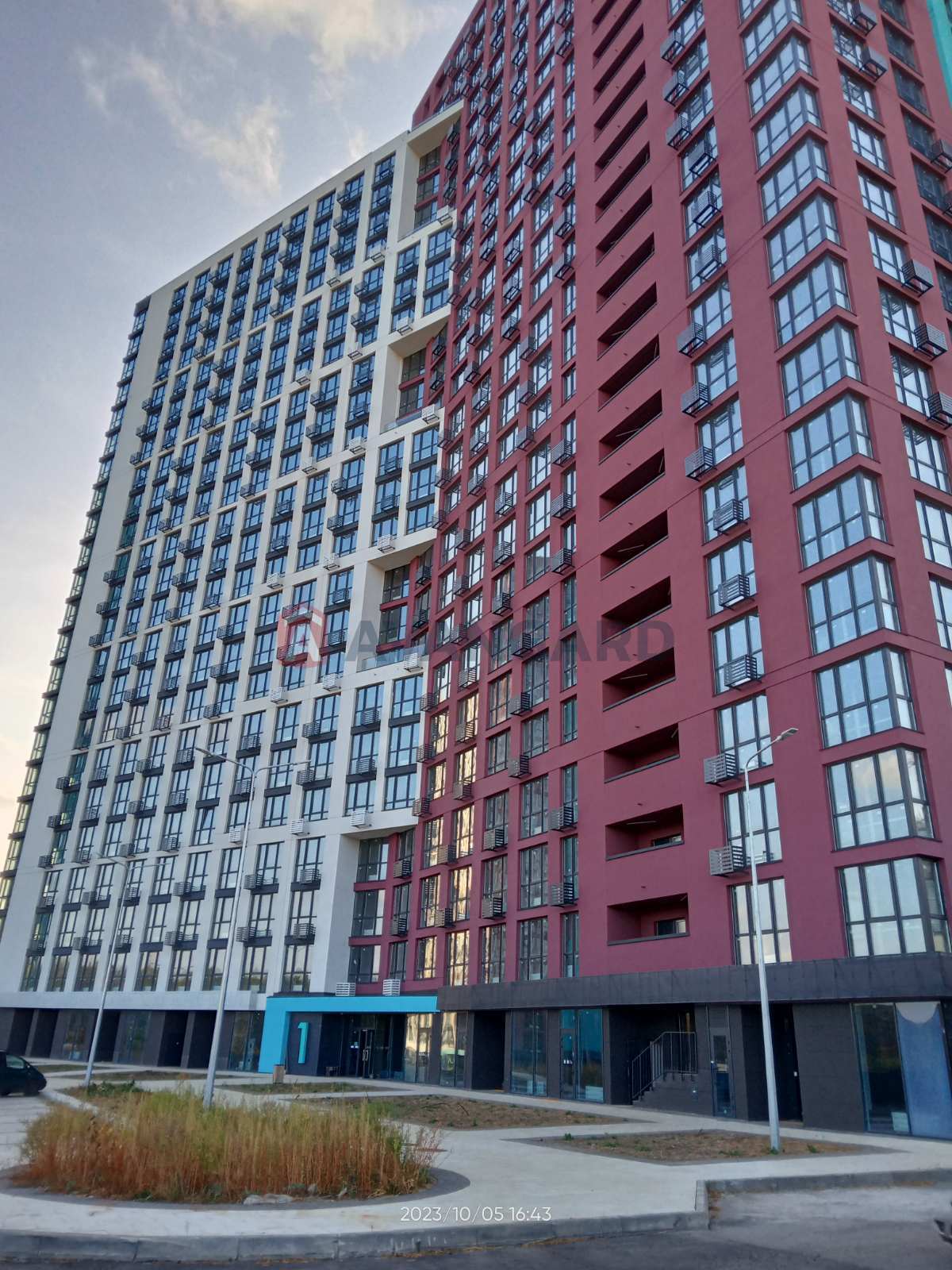 2 ��. ��������, 64/25/17 ��. �., 22/23 ������ ���� 1