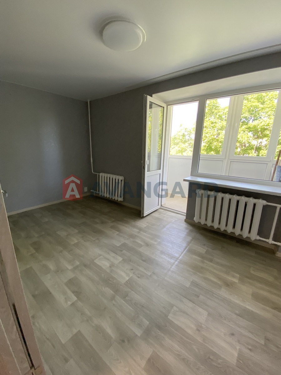 2 ����. ��������, 42/28/6 ��. �., 4/5 ���� ���� 9