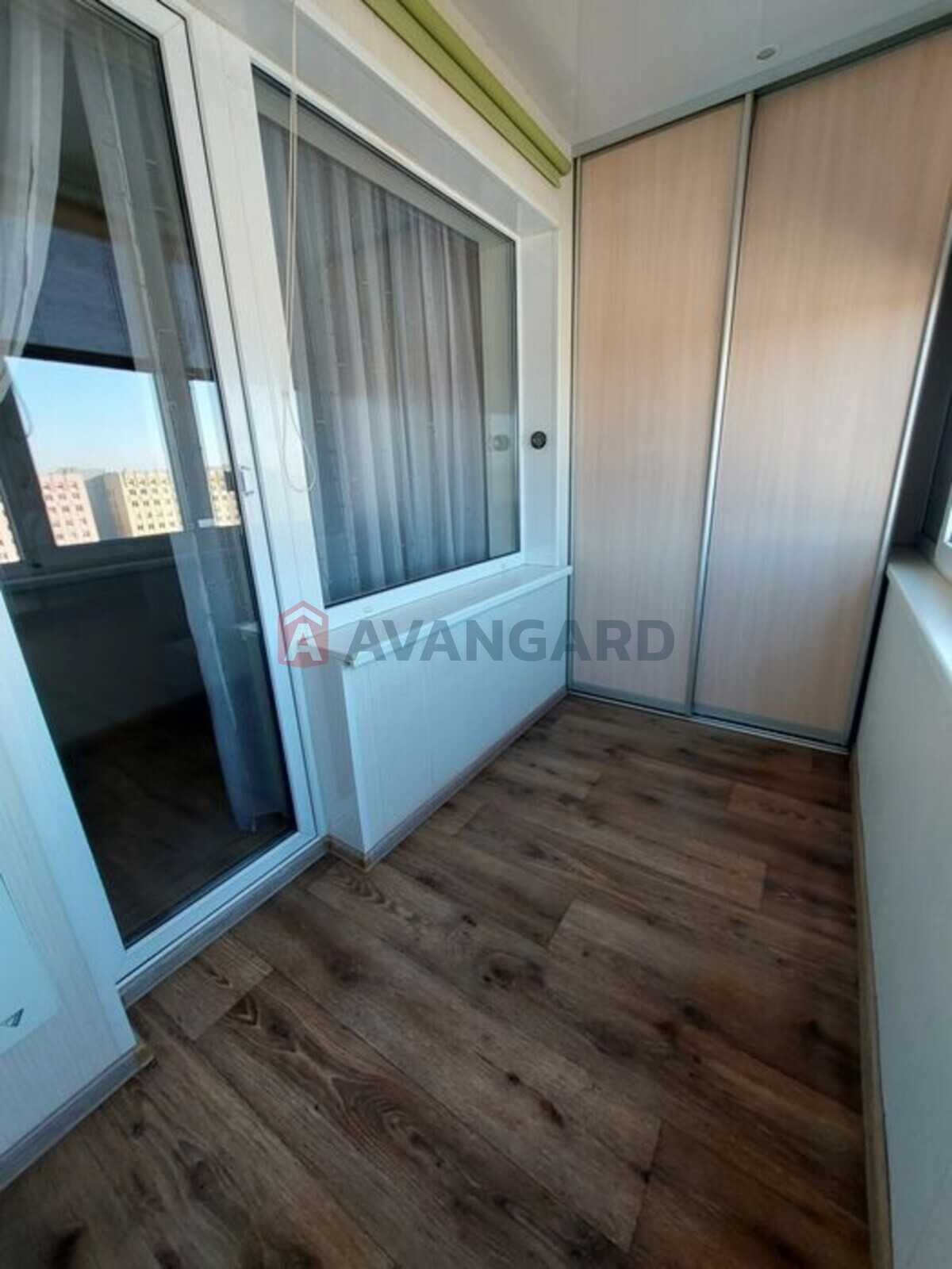 1 ��. ��������, 38/-/9 ��. �., 9/9 ������ ���� 4