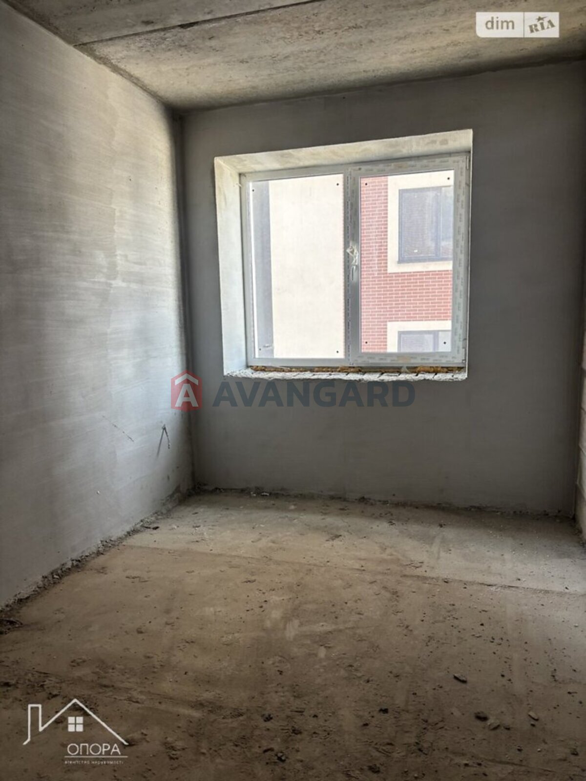 3 ��. ��������, 82/41/20 ��. �., 6/9 ������ ���� 1