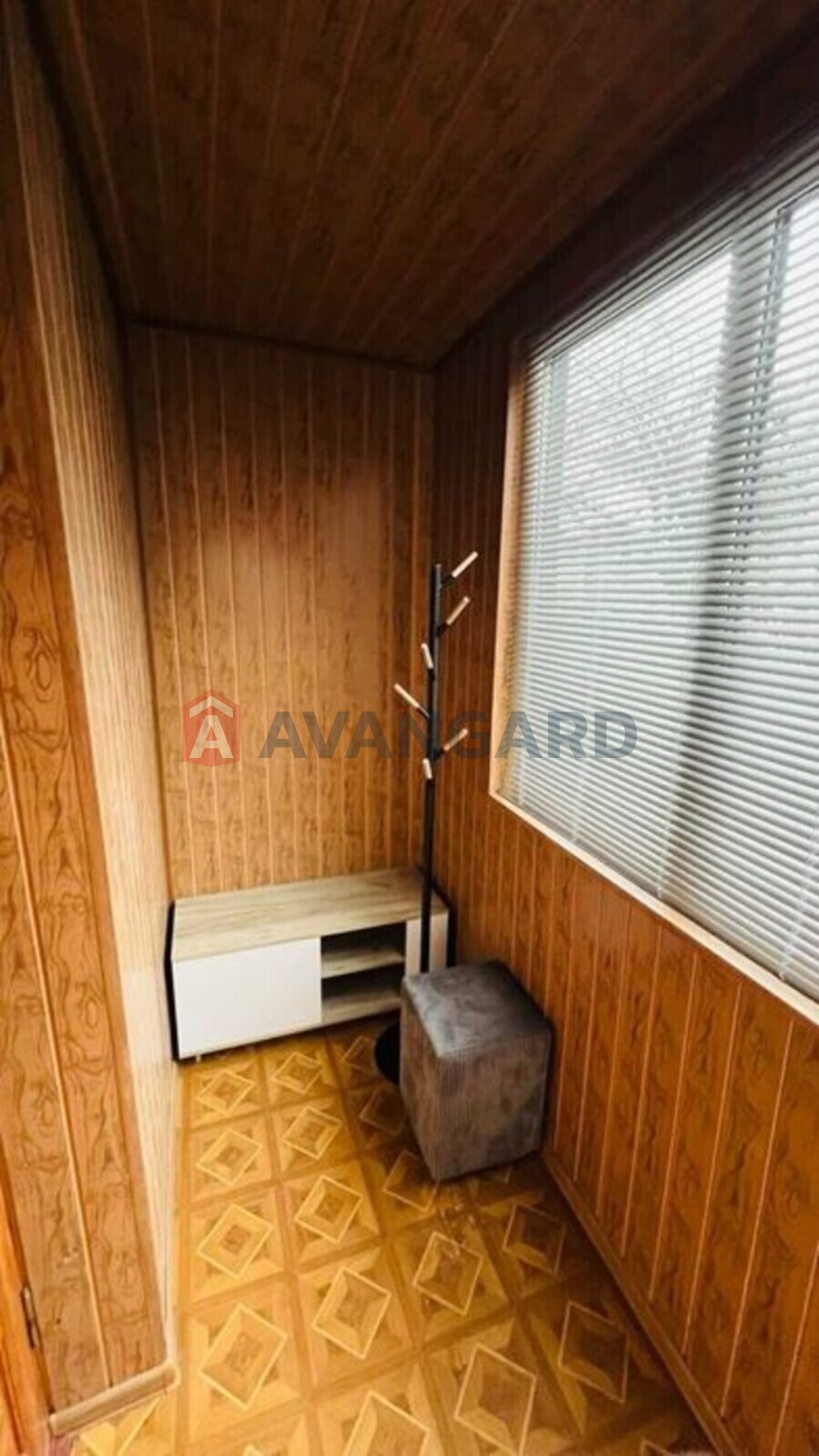 2 ����. ��������, 38/-/10 ��. �., 1/3 ���� ���� 8