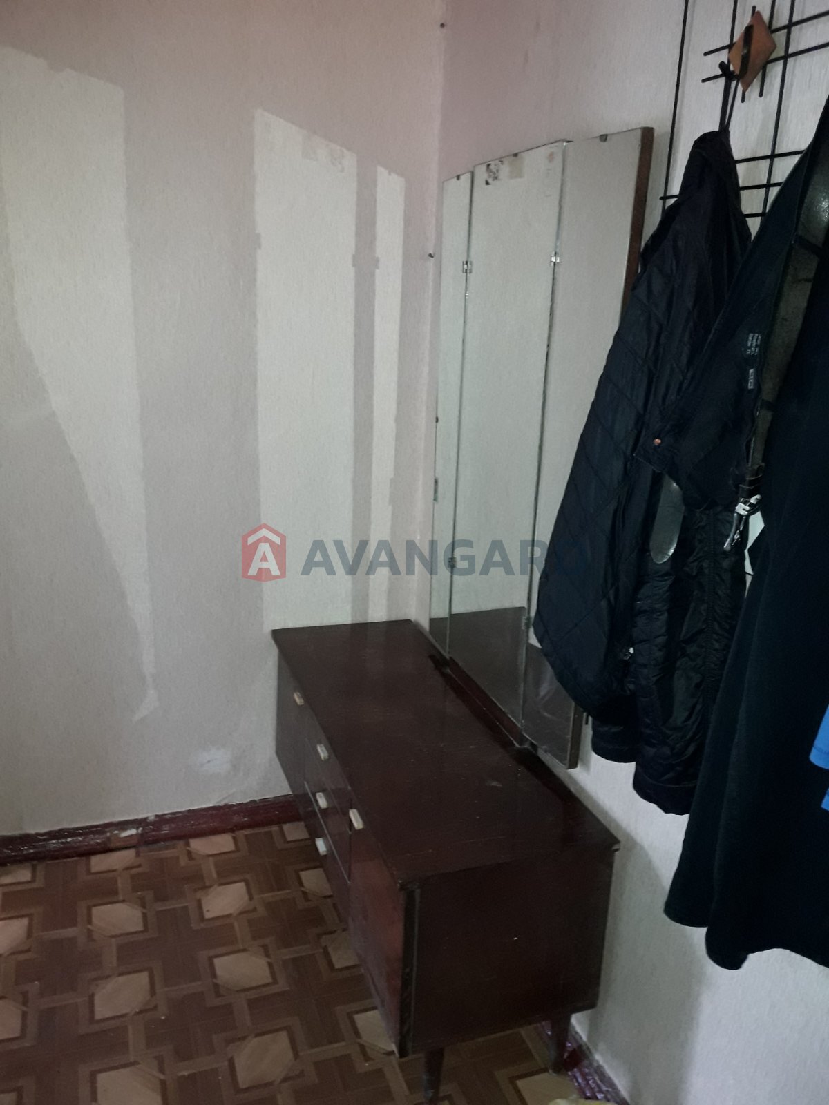 2 ��. ��������, 44/29/7 ��. �., 5/5 ������ ���� 6