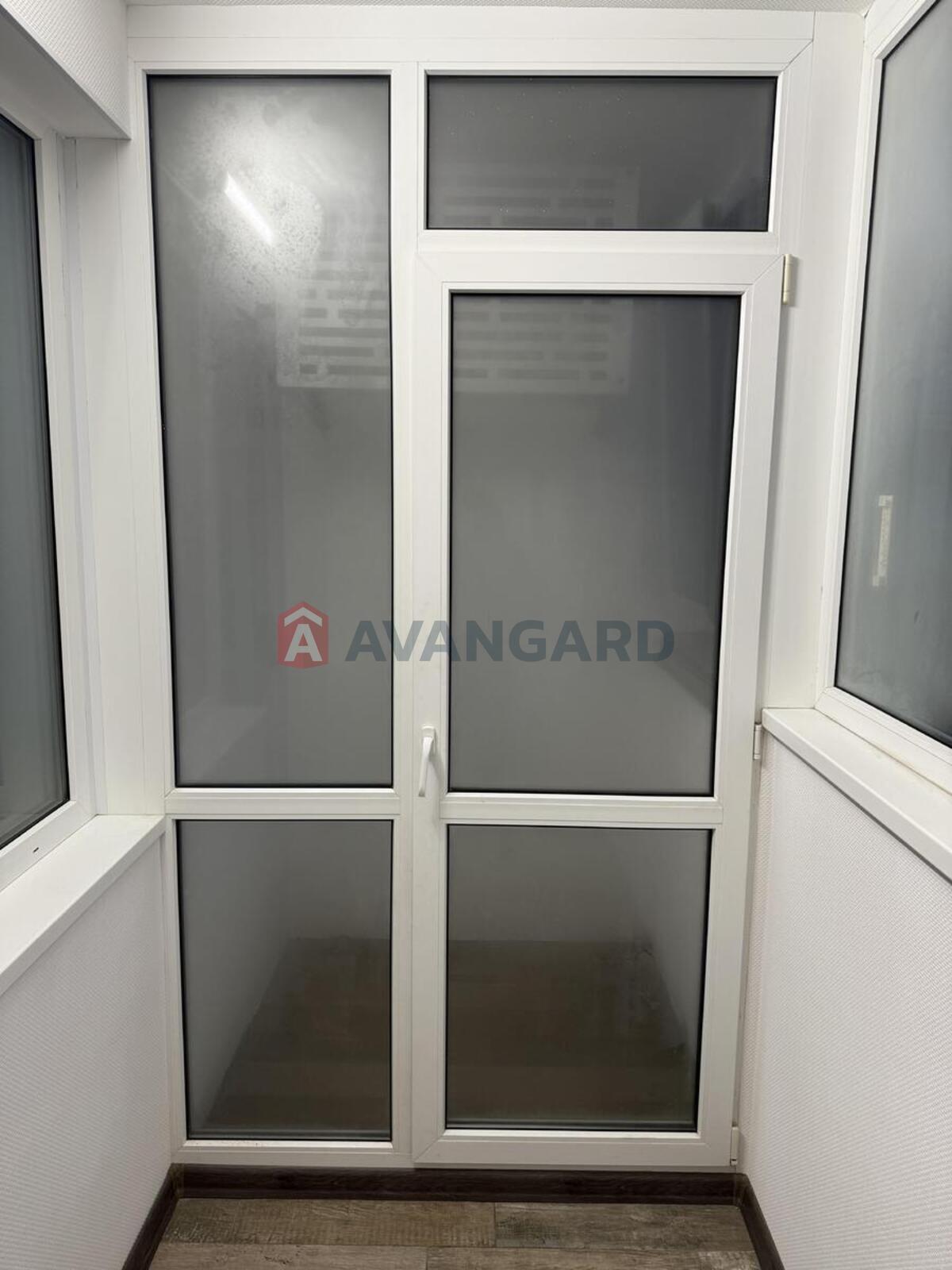 2 ��. ��������, 66/36/10 ��. �., 9/23 ������ ���� 8