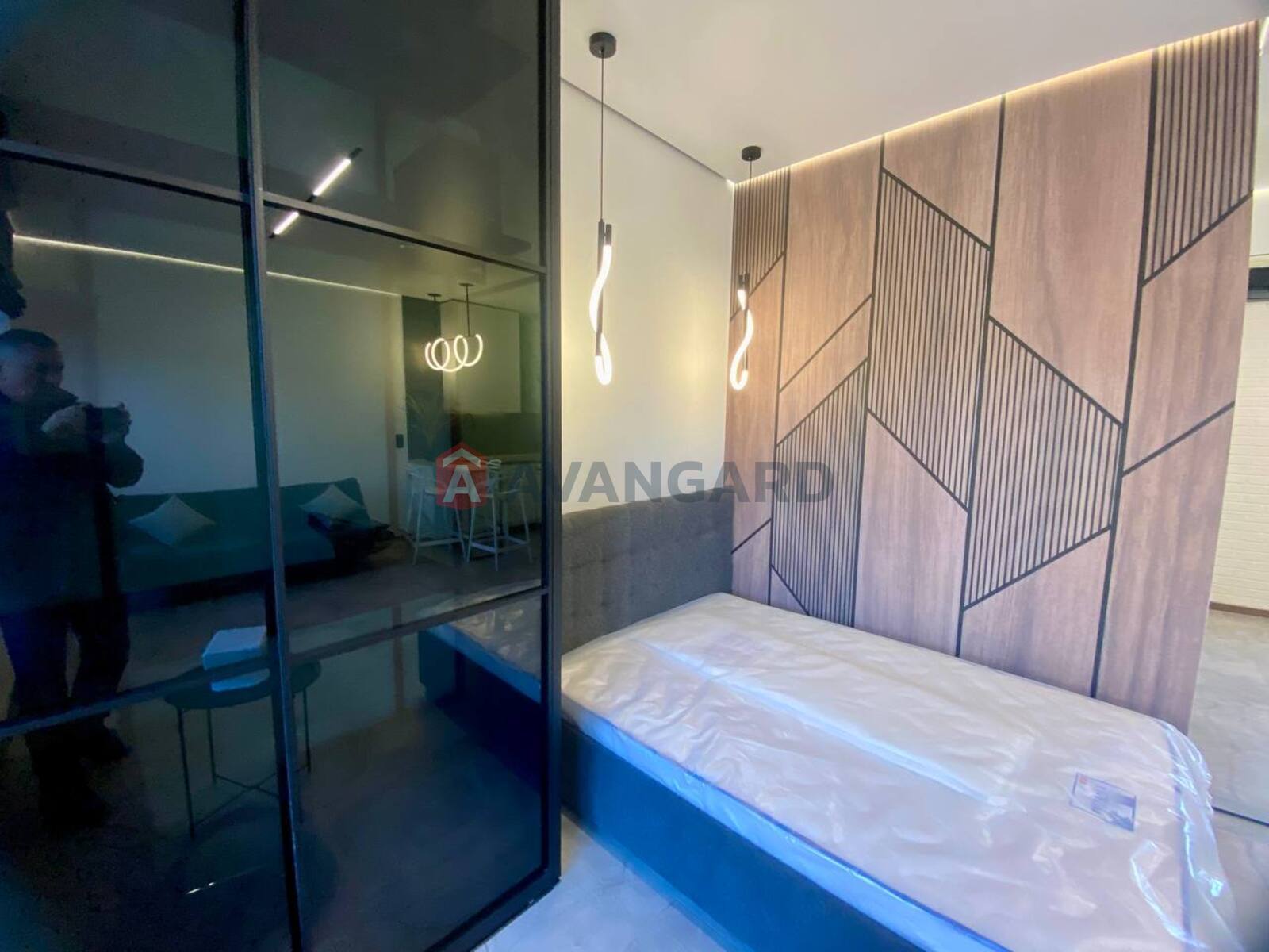 1 ��. ��������, 29.6/26.2/3.4 ��. �., 7/8 ������ ���� 9