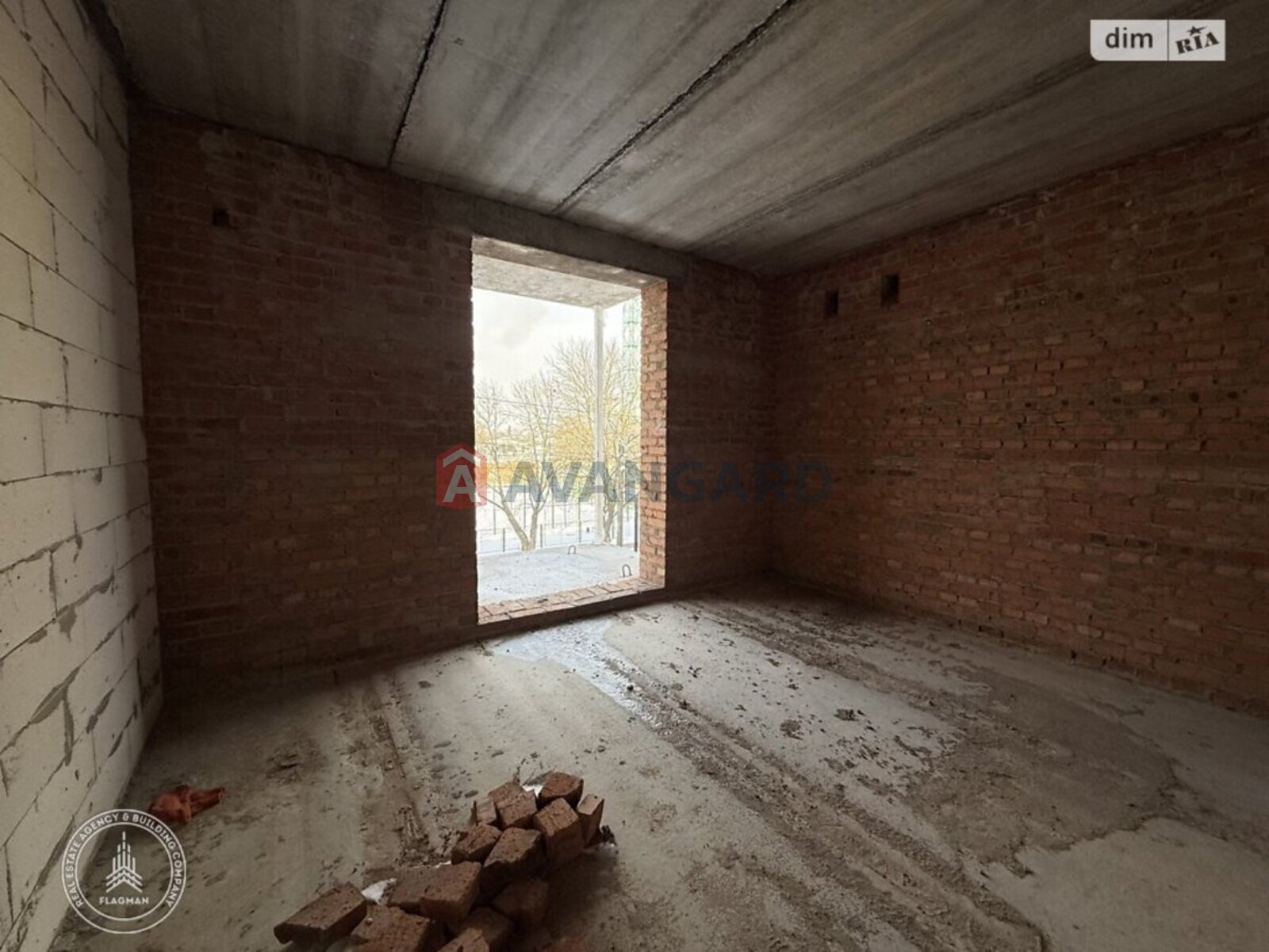 1 ����. ��������, 40/35/17 ��. �., 3/5 ���� ���� 12