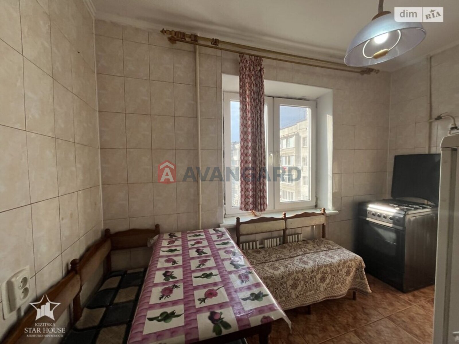 1 ��. ��������, 31/18/8 ��. �., 8/9 ������ ���� 14