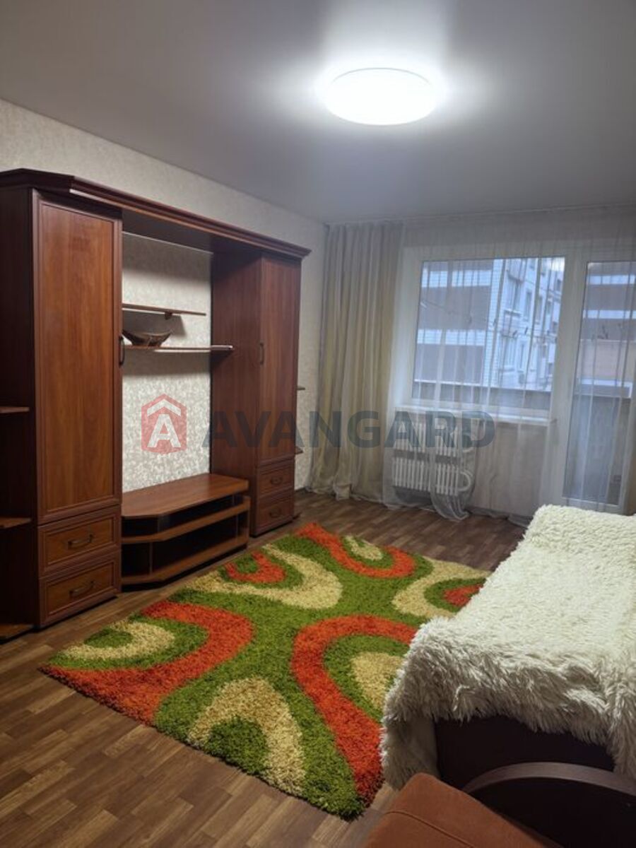 2 ��. ��������, 52/-/7 ��. �., 4/10 ������ ���� 4