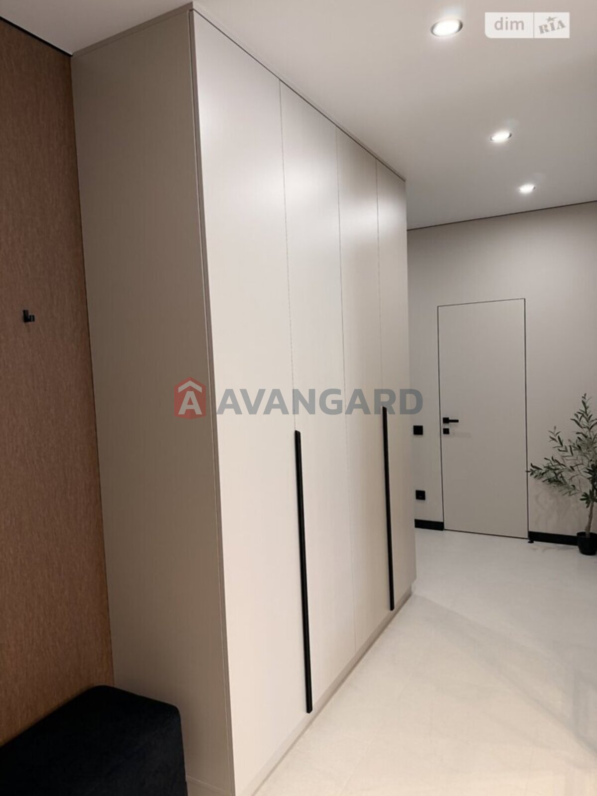 2 ��. ��������, 80/50/20 ��. �., 10/10 ������ ���� 15