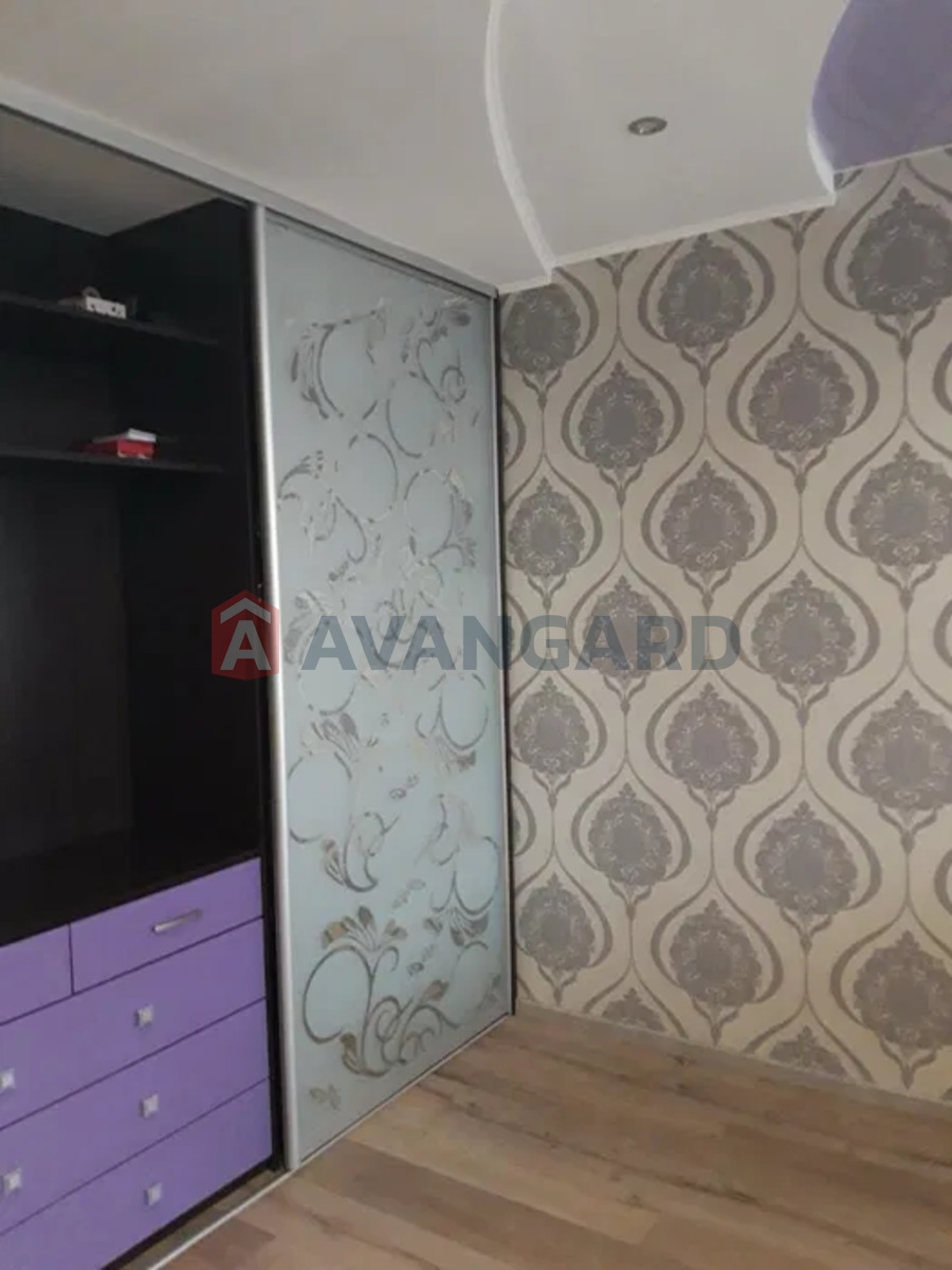 1 ��. ��������, 42/-/11 ��. �., 2/5 ������ ���� 7